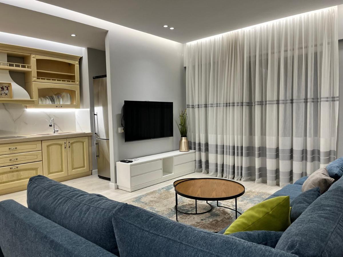Flat 86 - Explore The Heart Of Tirana Exterior foto